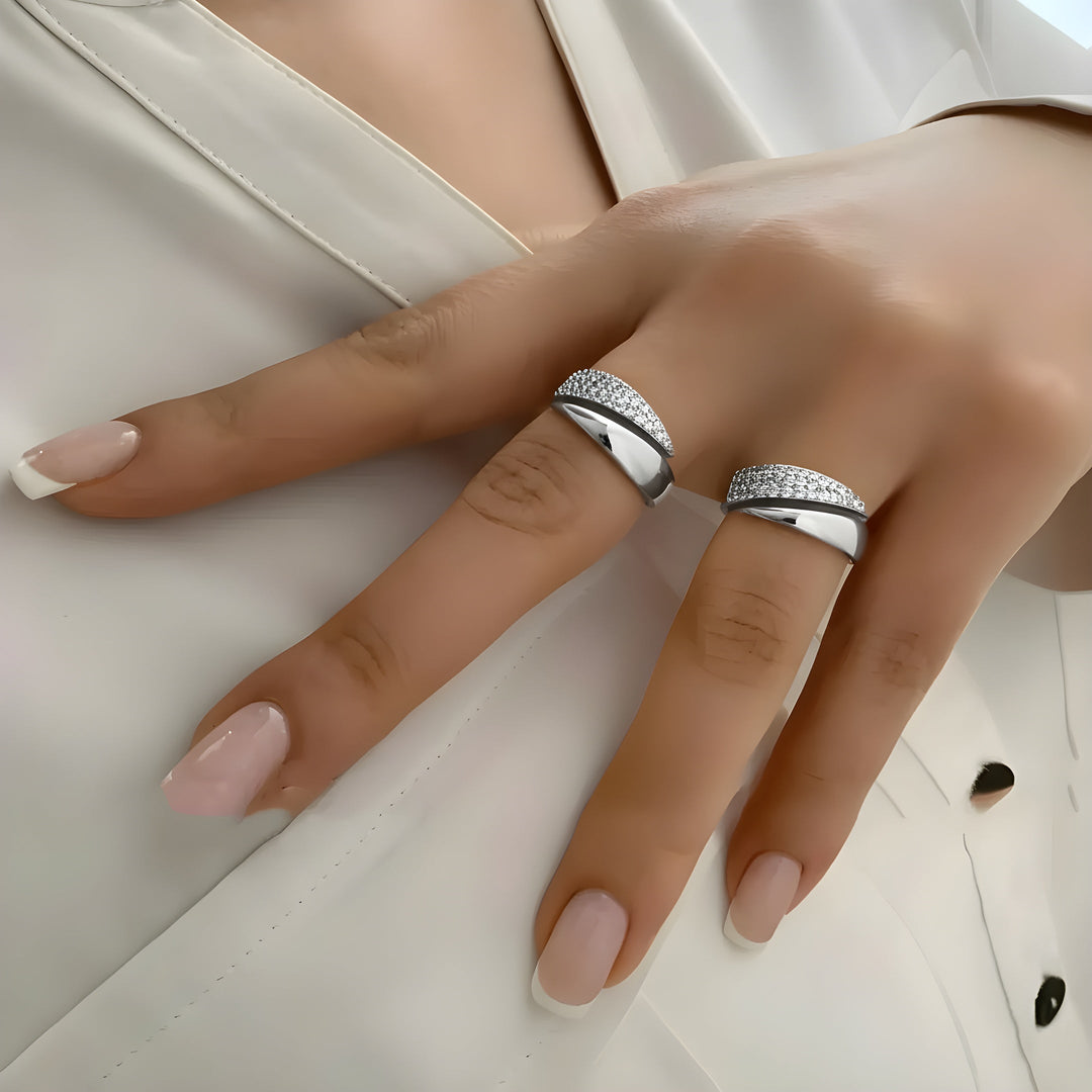 Elegant Gold Ring | Strength, hope and solidarity