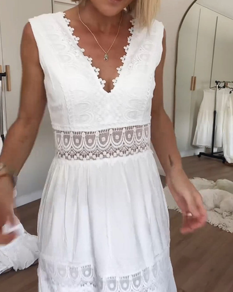 Aurelie™ | Elegant Lace Dress with V-Neck