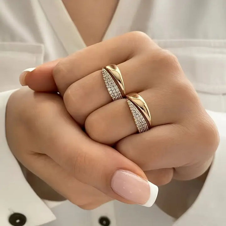 Elegant Gold Ring | Strength, hope and solidarity
