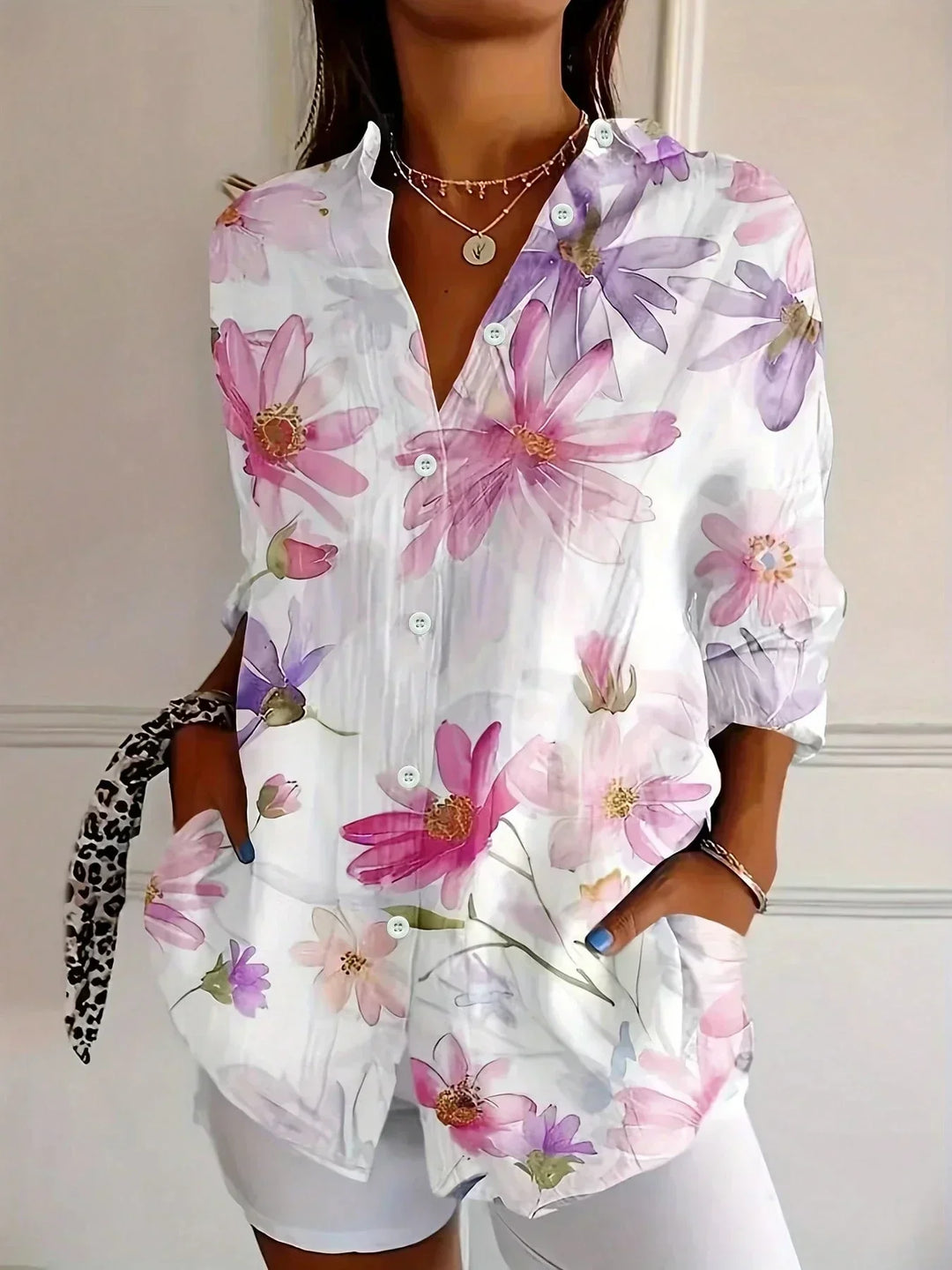 Nina | Blouse with a colourful print