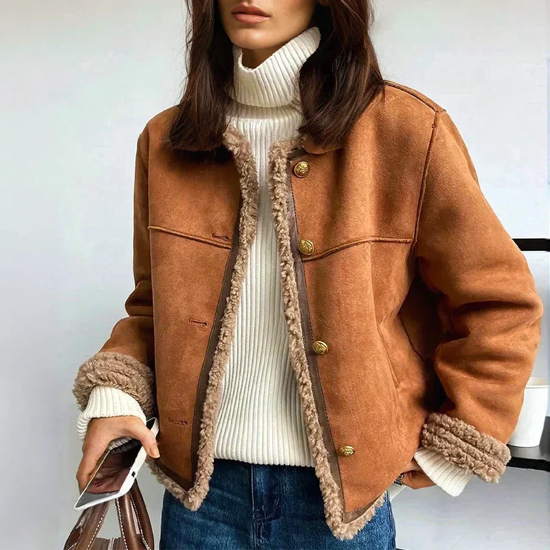 Isabeau | Women's Genuine Sheepskin Buttoned Jacket
